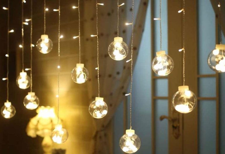 Склад в разгар сезона — какие гирлянды и световые конструкции должны быть в наличии у каждого прокатчика?