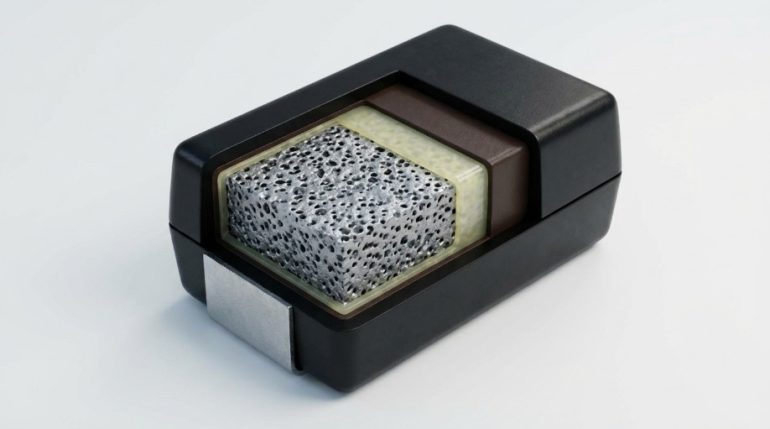 Тантал обеспечивает прецизионность в электронике через конденсаторы 47 мк Ф на автоматизированных линиях